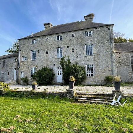 Apartment In A 17Th Century Manoir - Chateau Isle Marie Picauville Buitenkant foto