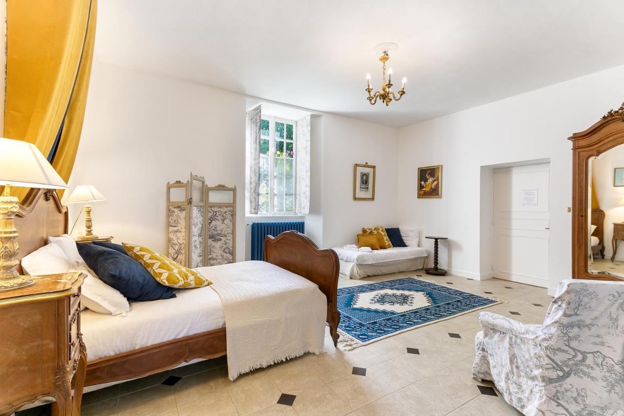 Apartment In A 17Th Century Manoir - Chateau Isle Marie Picauville Buitenkant foto