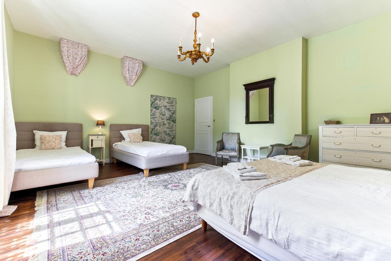 Apartment In A 17Th Century Manoir - Chateau Isle Marie Picauville Buitenkant foto