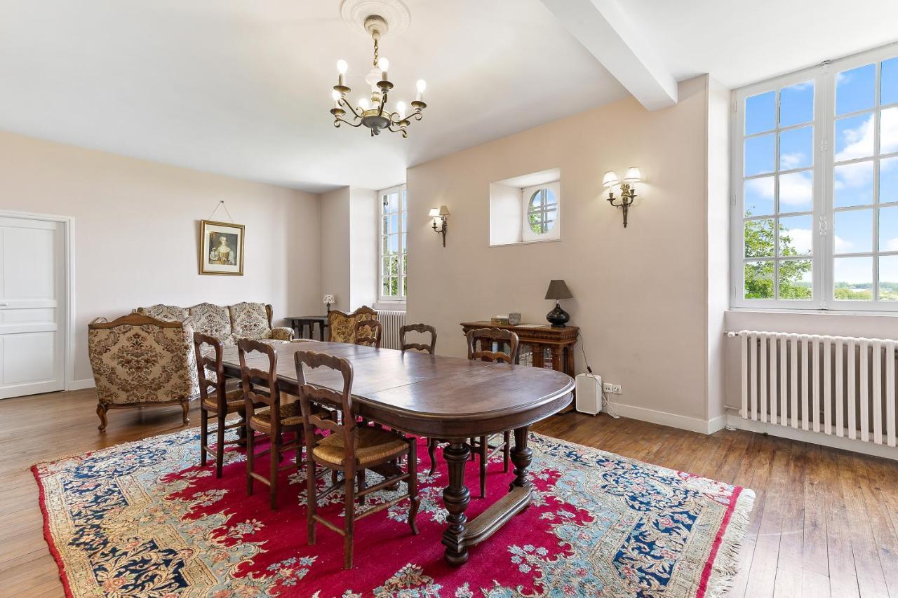 Apartment In A 17Th Century Manoir - Chateau Isle Marie Picauville Buitenkant foto