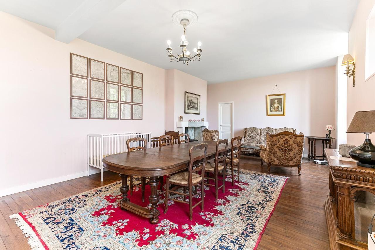 Apartment In A 17Th Century Manoir - Chateau Isle Marie Picauville Buitenkant foto