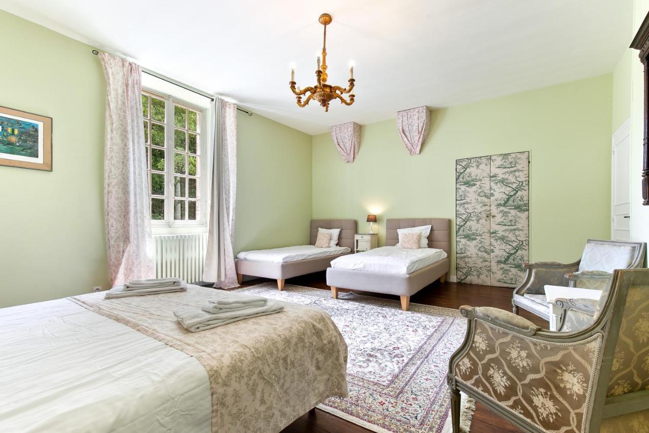 Apartment In A 17Th Century Manoir - Chateau Isle Marie Picauville Buitenkant foto